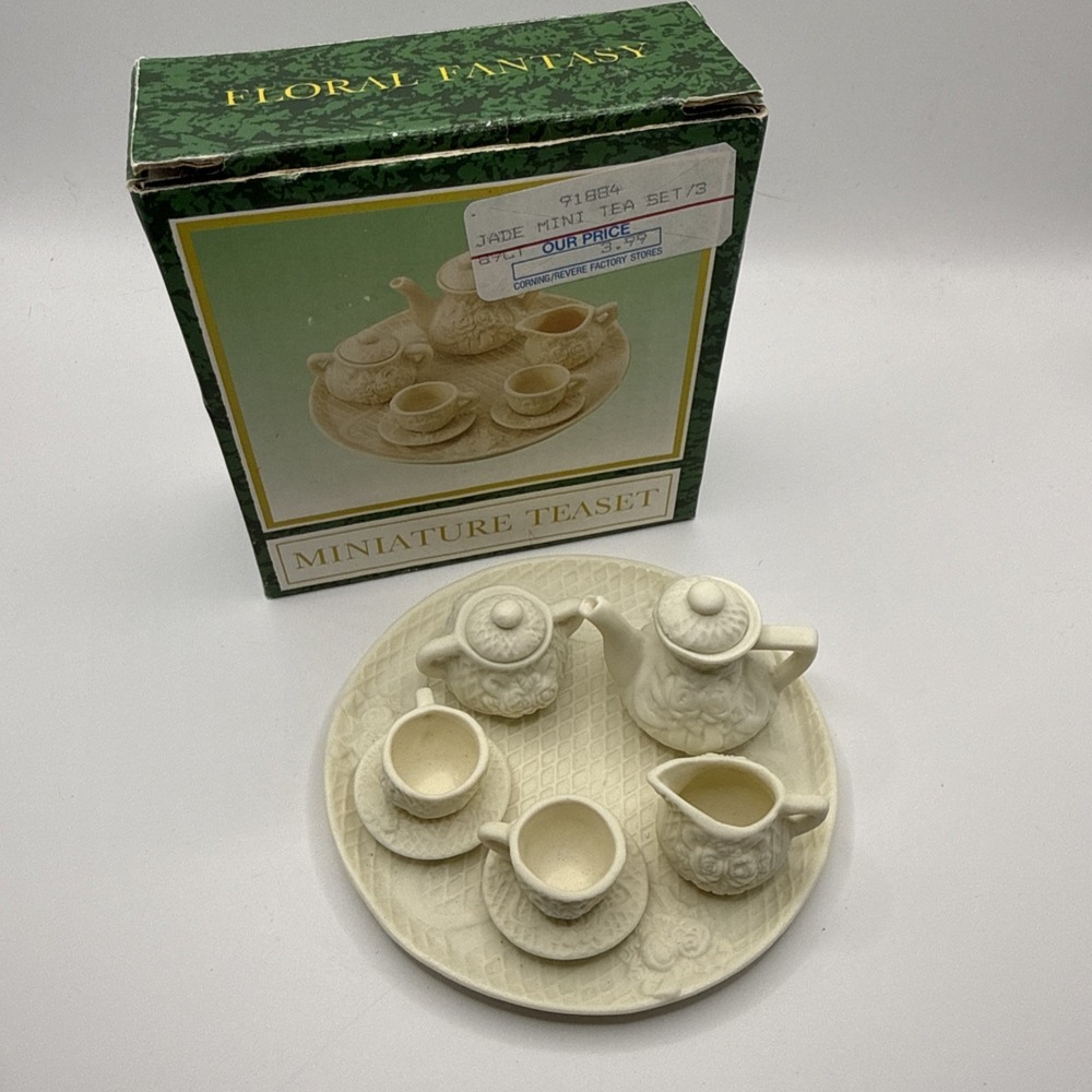 Vintage Jade Miniature Tea Set 8 Pc Teapot Creamer Sugar Cups Saucers Tray Box